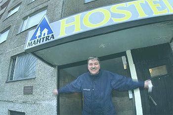 Apartamentos Mahtra Hostel