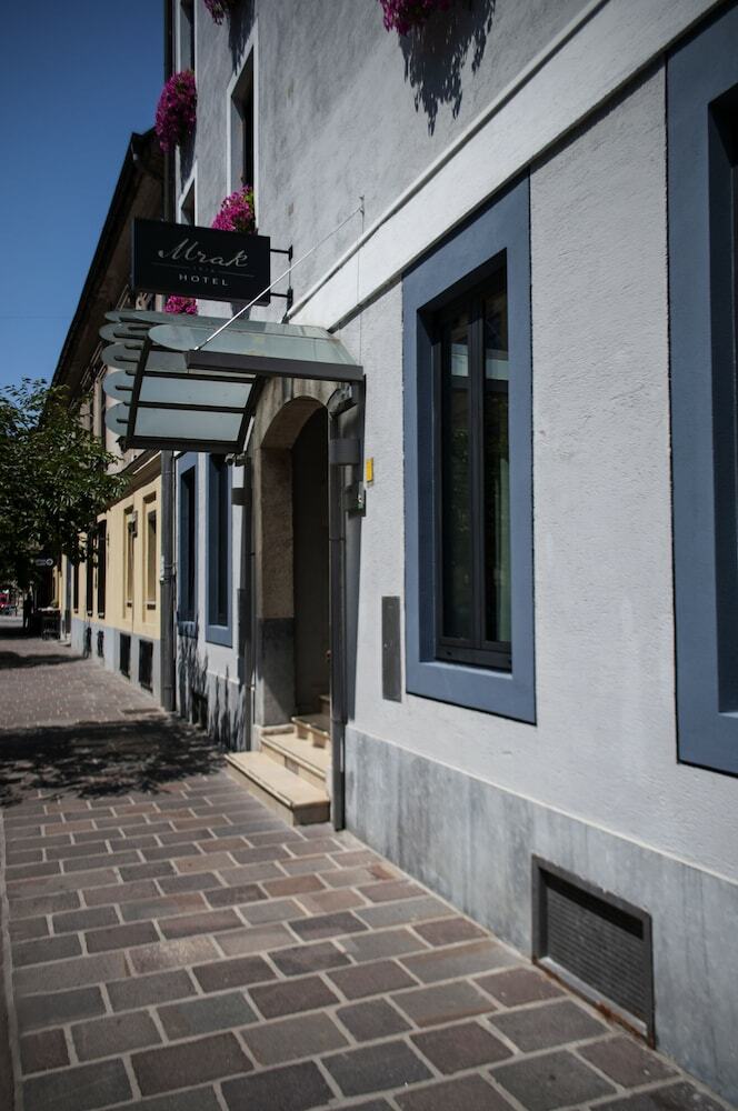 Pri Mraku Hotel