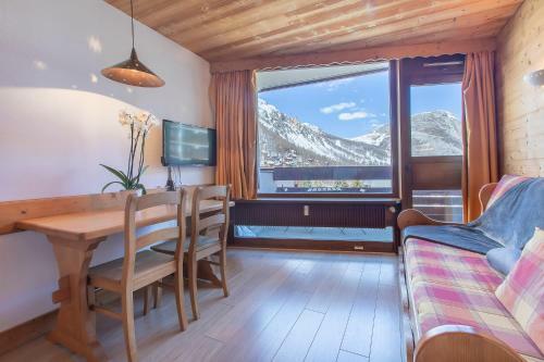 Apartamentos R�sidence Les C�mes - Centre Val D'is�re