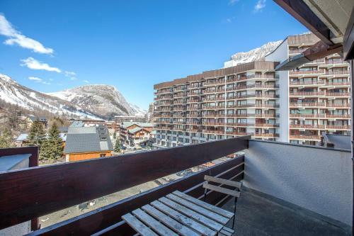 Apartamentos R�sidence Les C�mes - Centre Val D'is�re