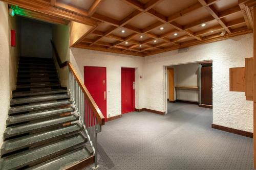 Apartamentos R�sidence Les C�mes - Centre Val D'is�re