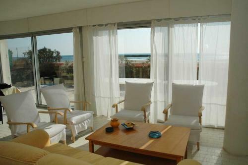 Valras-plage Villa Sleeps 8