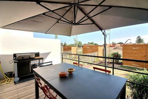 Pavillon Recent Pour 6 Personnes