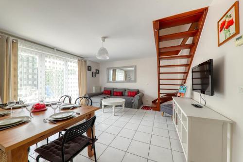 Le Poncelet - Family House