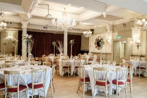The Drayton Court Hotel