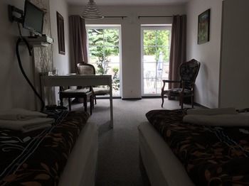 Hostal Alt Pension