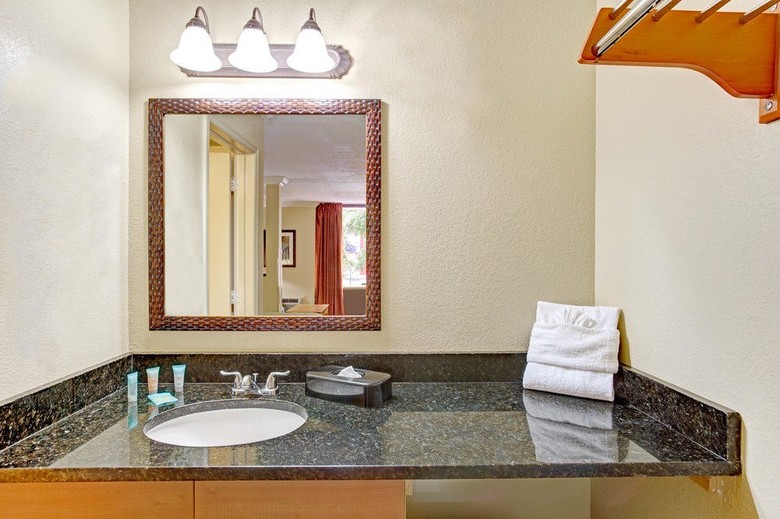 Hotel Inn At Oak Plantation