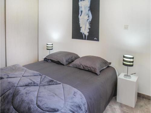 Three-bedroom Holiday Home In Salon De Provence