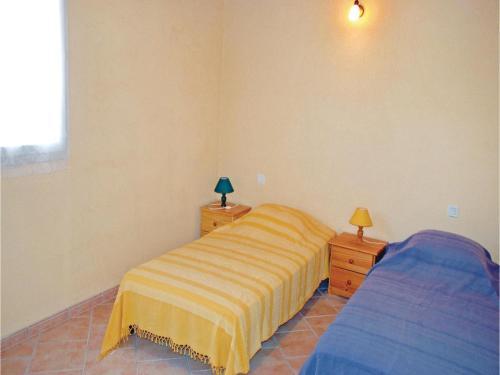 Three-bedroom Holiday Home In Sampzon