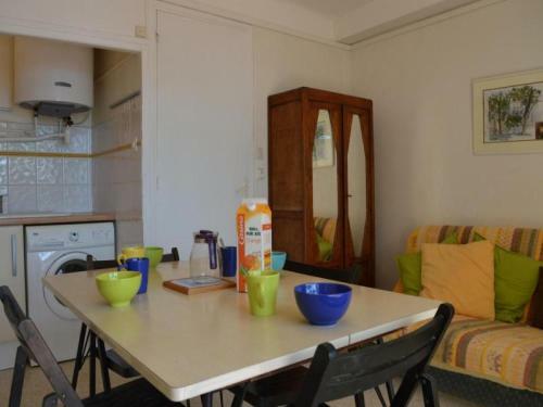 Apartment Saint Pierre La Mer - 4 Pers, 40 M2, 3/2