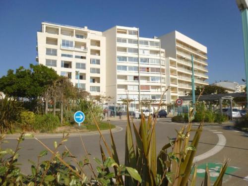 Apartment Club 1