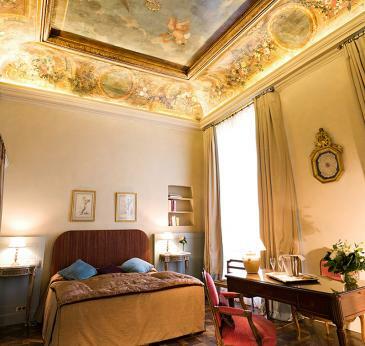 Hotel Des Saints P�res