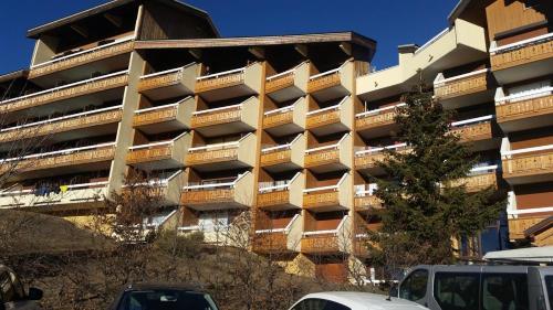 Apartment Rue Du 93e R.a.m