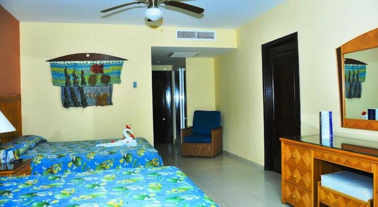 Hotel Tropical Princess Beach Resort & Spa