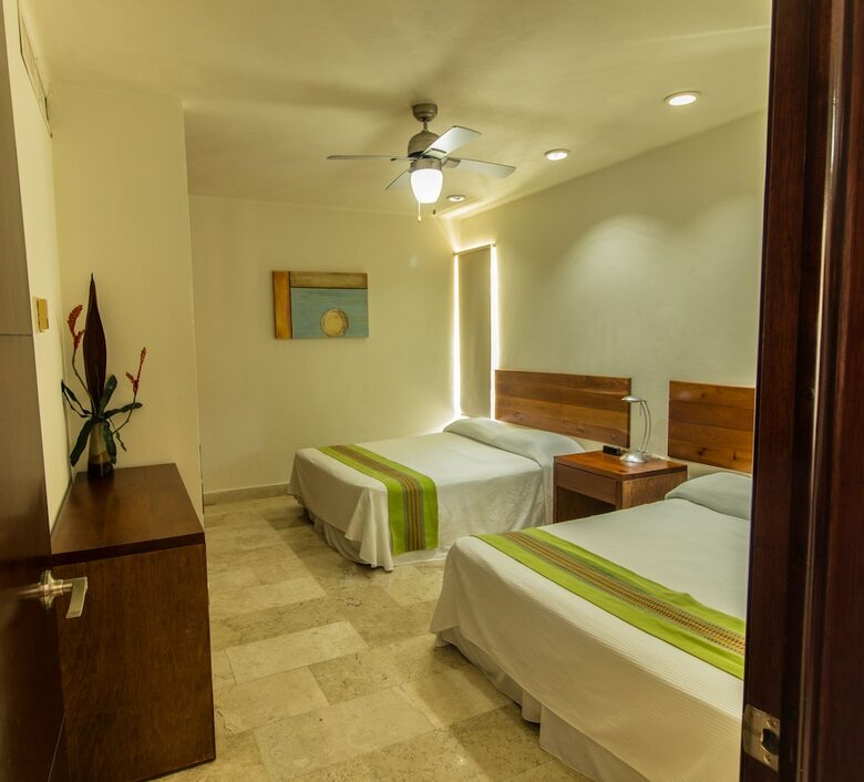 Coral Maya Turquesa Condo Hotel