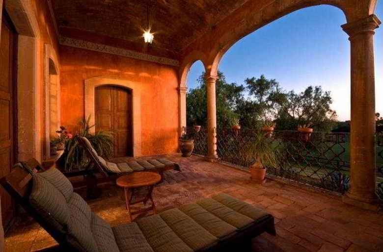 Hacienda Sepulveda Hotel And Spa