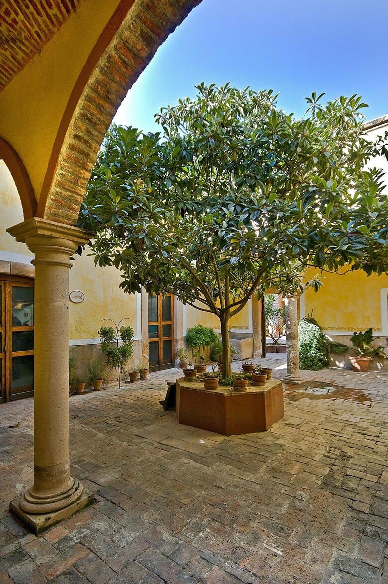 Hacienda Sepulveda Hotel And Spa