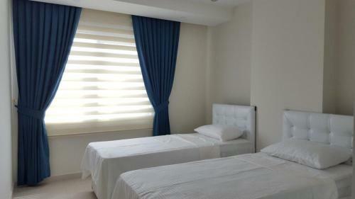 Emerald Dreams Apartment