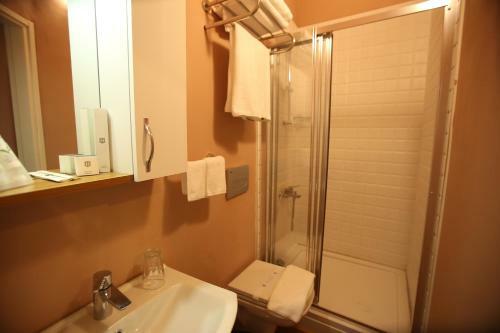 Hotel Podemos Otel