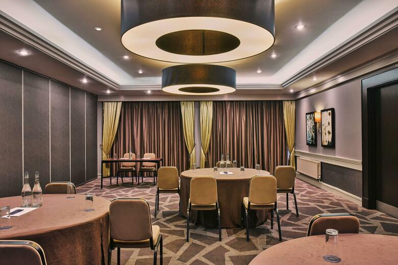 Hotel Doubletree By Hilton London Ealing