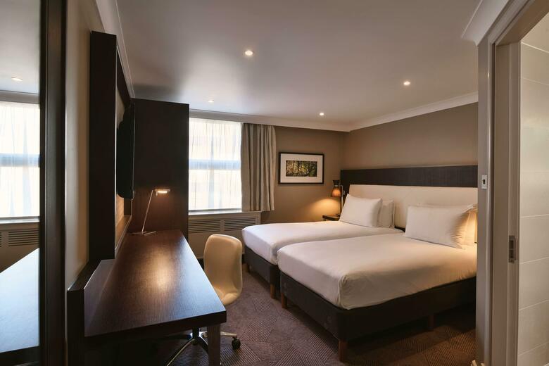 Hotel Doubletree By Hilton London Ealing