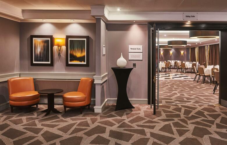 Hotel Doubletree By Hilton London Ealing