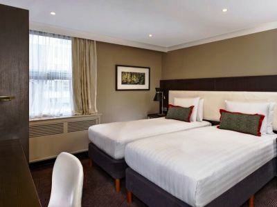 Hotel Doubletree By Hilton London Ealing