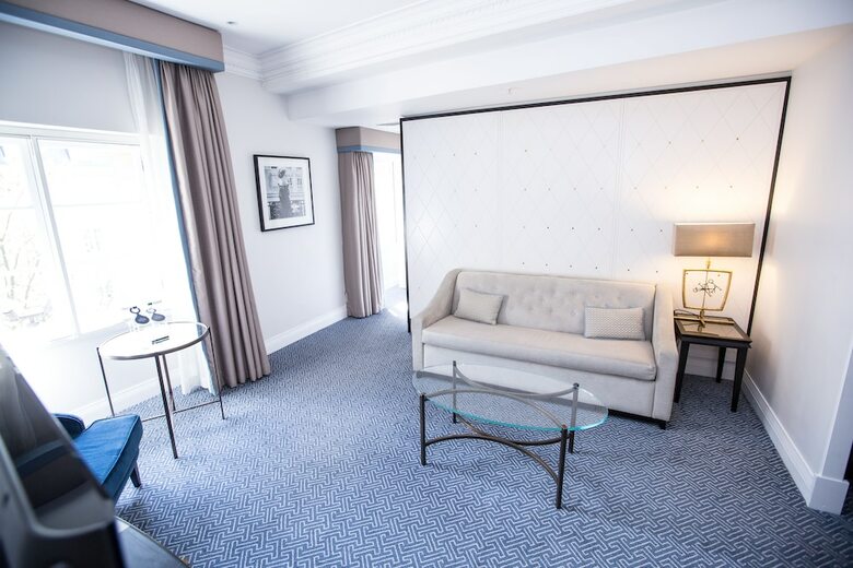 Hotel Waldorf Hilton