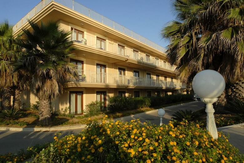 Hotel Dioscuri Bay Palace
