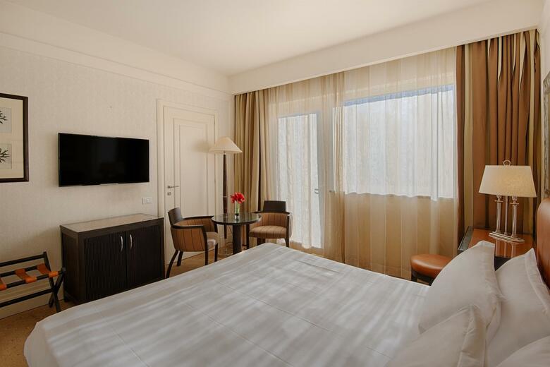 Hotel NH Catania Parco Degli Aragonesi