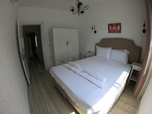 Hostal Ala�at? La Vista