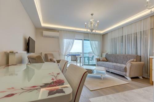 Hostal Paris Residence Cesme