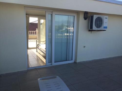 Villa With Private Pool In Altinkum District