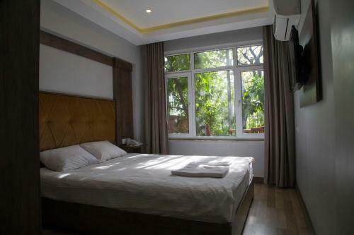 Albergue Bucoleon By Cheers