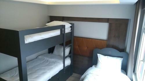 Albergue Bucoleon By Cheers
