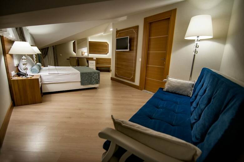 Exelans Hotel & Spa