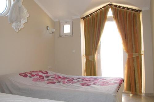 Tropicana Villa 08