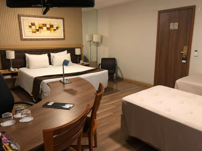 Summit Hotel Monaco