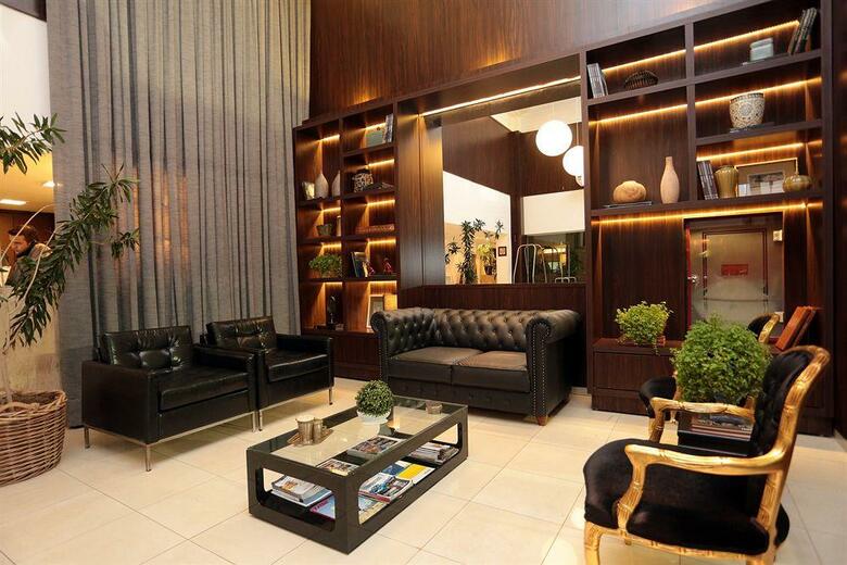 Oasis Tower Hotel