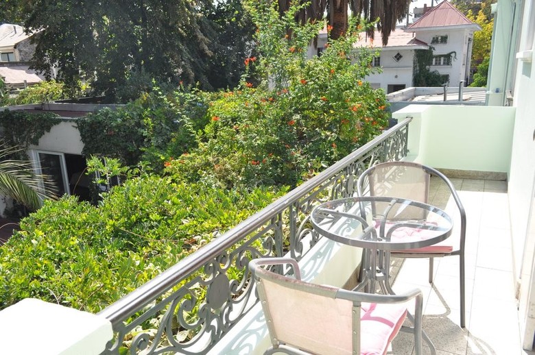 Bed & Breakfast L�ambassade