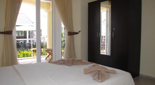 Sunset Beach Club Oyster Villa 09