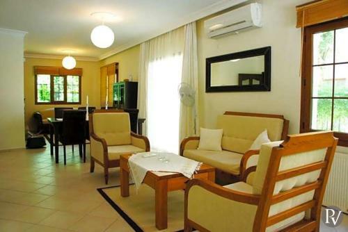 Gocek Villa Sleeps 6 Pool Air Con Wifi