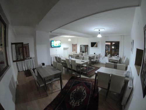 Bed & Breakfast Cave Seasons Deluxe Hotel