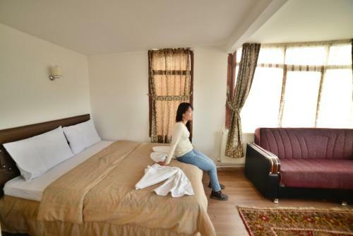 Bed & Breakfast Cave Seasons Deluxe Hotel
