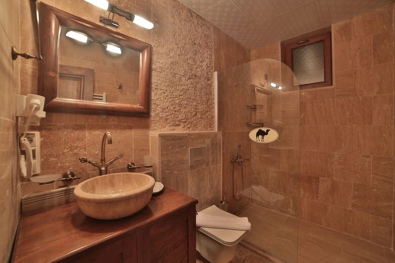 Caravanserai Inn Hotel