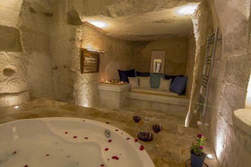 Hotel Azure Cave Suites