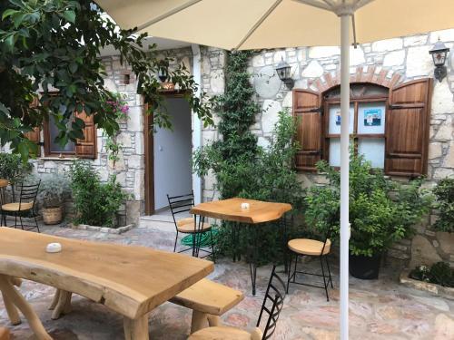Hotel Monza House Otel