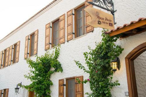 Hotel Monza House Otel