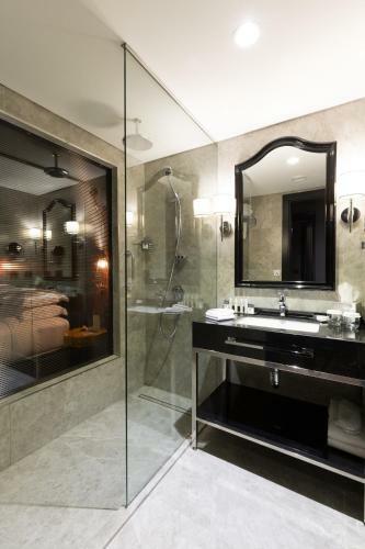 Hotel Doubletree By Hilton Izmir Airport