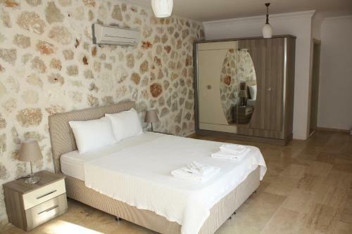 Akg�l Apartment